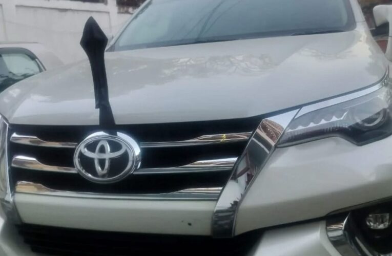 VIP Flag Post on Stolen Fortuner, Identity of User Not Disclosed